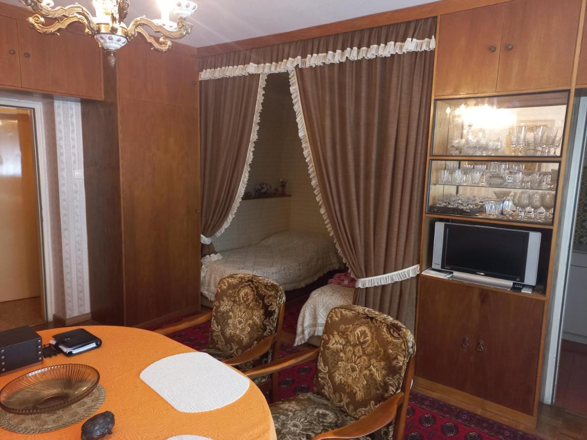 Ferienwohnung ,,Wohnen Wie Zu Grossmutter'S Zeiten'' Vienna Exterior photo