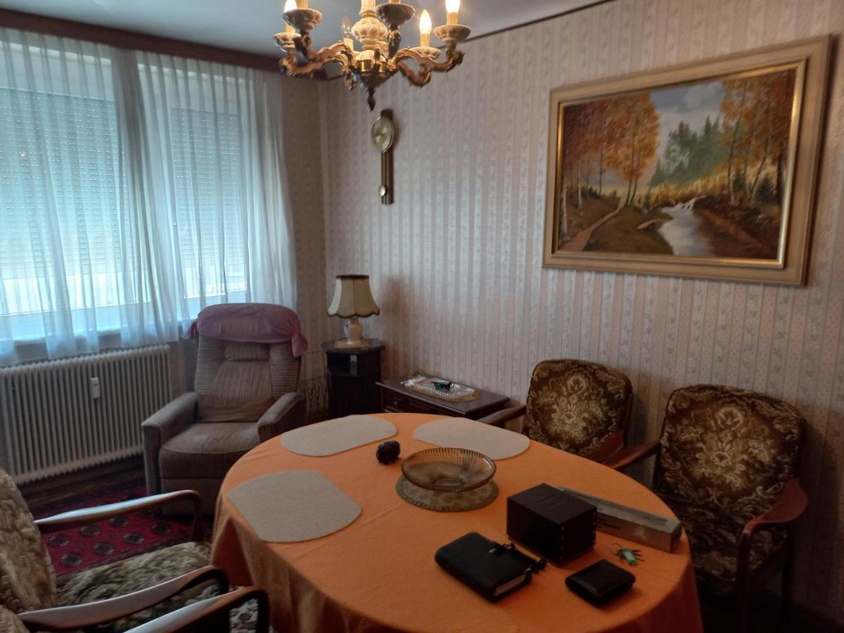 Ferienwohnung ,,Wohnen Wie Zu Grossmutter'S Zeiten'' Vienna Exterior photo