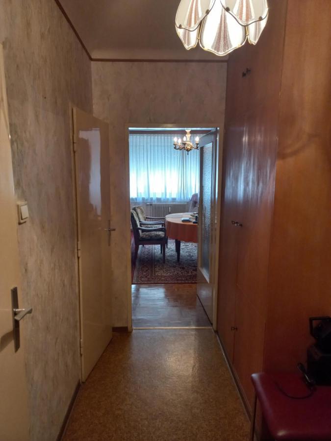Ferienwohnung ,,Wohnen Wie Zu Grossmutter'S Zeiten'' Vienna Exterior photo